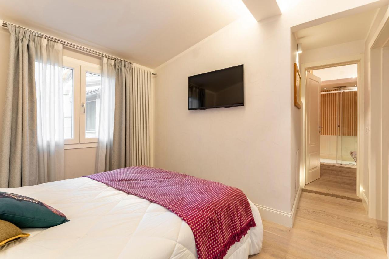Art Apartment Luxury Sofia Suite Florence Exterior photo